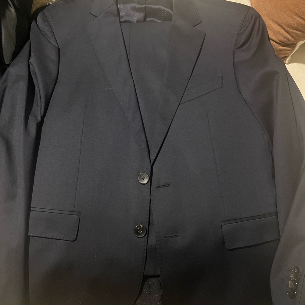 Hugo Boss Navy Men's Suit
